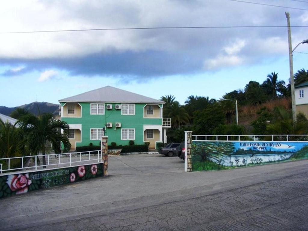 Paige Pond Country Inn St. John's ภายนอก รูปภาพ
