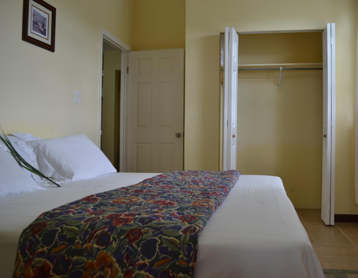 Paige Pond Country Inn St. John's ภายนอก รูปภาพ