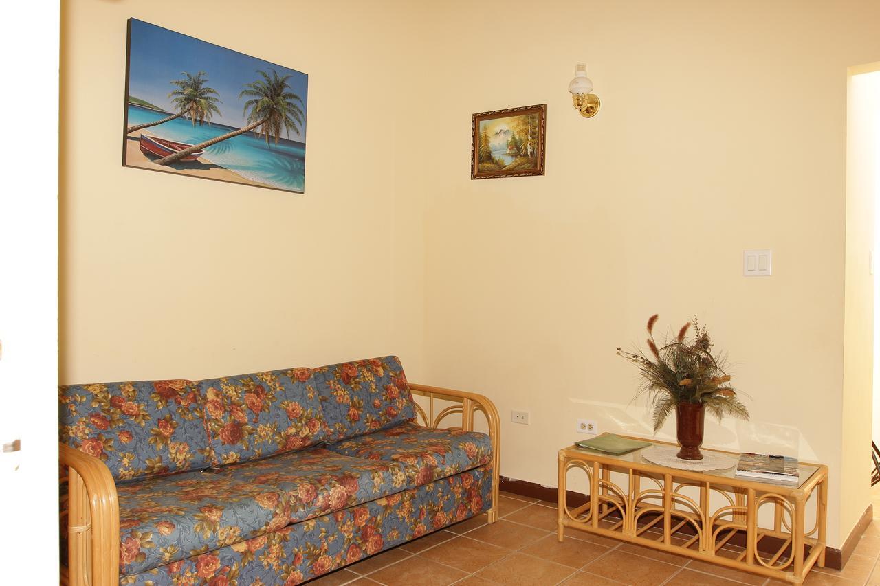 Paige Pond Country Inn St. John's ภายนอก รูปภาพ