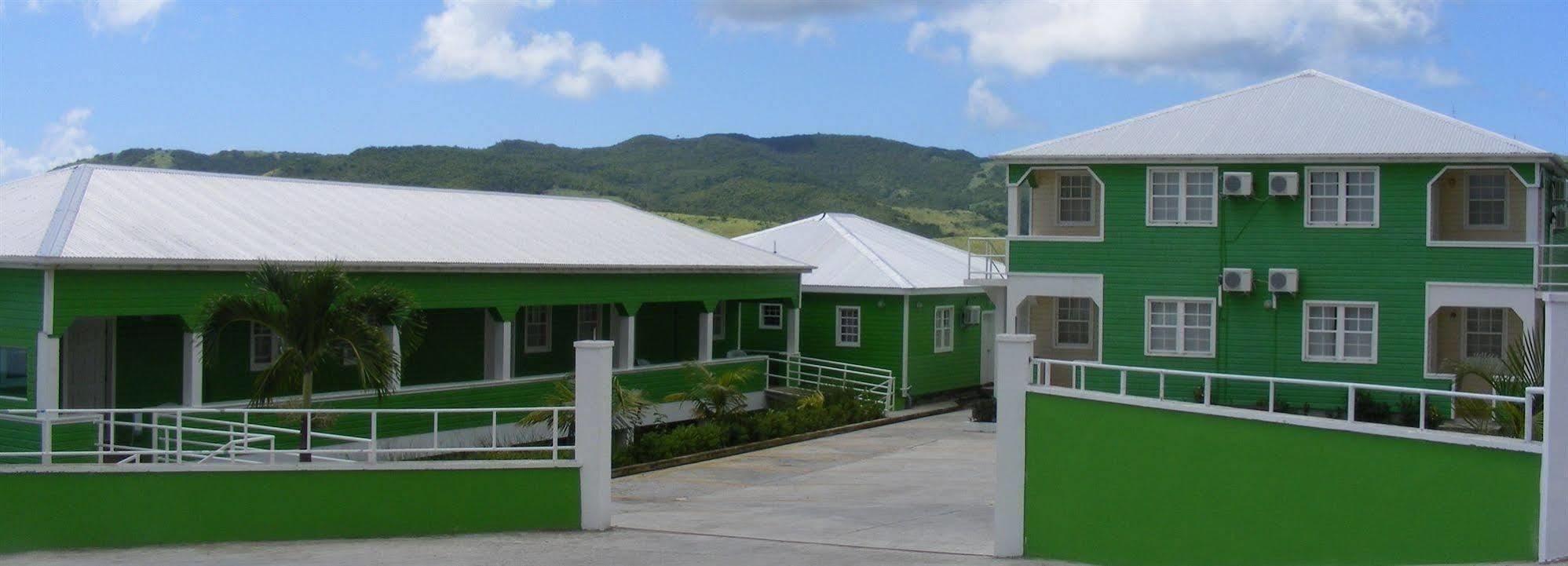 Paige Pond Country Inn St. John's ภายนอก รูปภาพ